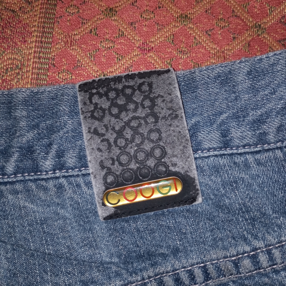 Coogi - Picture 4 of 4